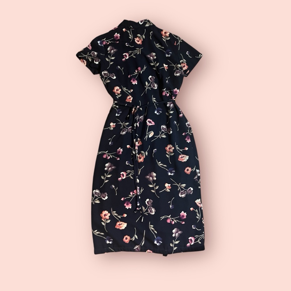 Floral Button Down and Tie Back, Black Dress - Picture 9 of 10